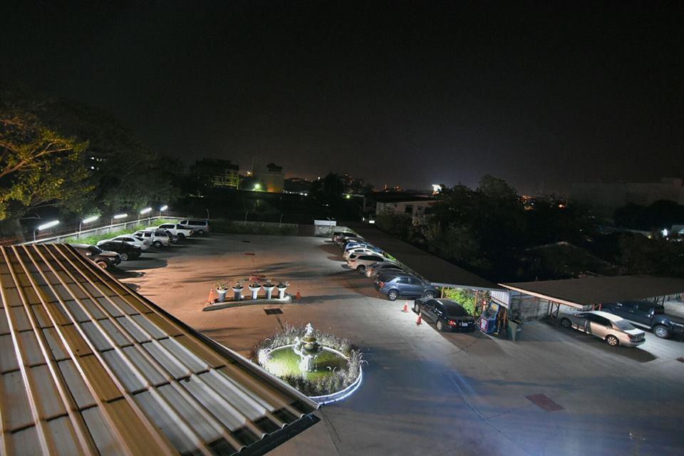 Hotel Chuan Chom The High Resort Saraburi - Sha Plus Buitenkant foto